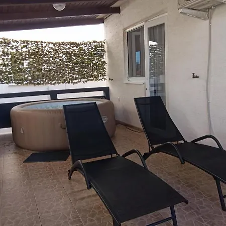 Daire Branka- 4 In House- 1 Has Jacuzzi Vir