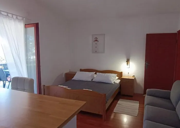 아파트 Branka- 4 In House- 1 Has Jacuzzi