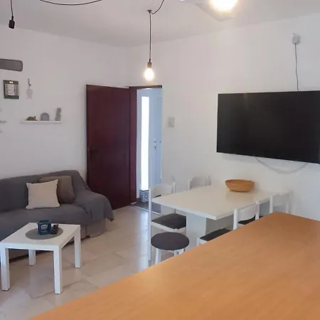 Branka- 4 In House- 1 Has Jacuzzi Apartment Vir